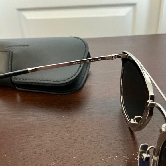 YSL sunglasses with case - Picture 5 of 6